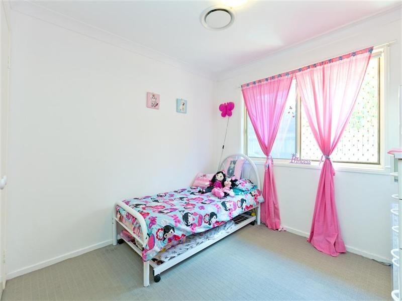 9 Minetta Street, Victoria Point QLD 4165