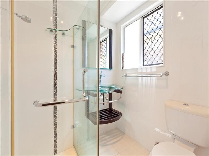 8 Champagne Crescent, Thornlands QLD 4164