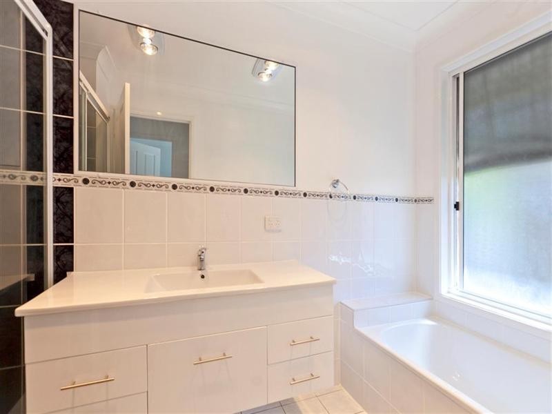 8 Champagne Crescent, Thornlands QLD 4164