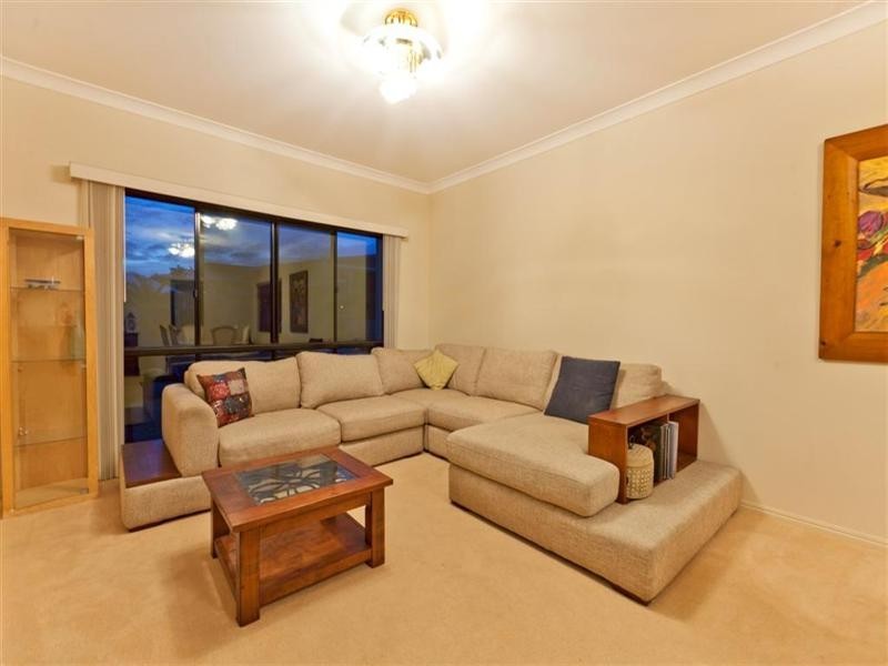 18 Seaspray Street, Thornlands QLD 4164