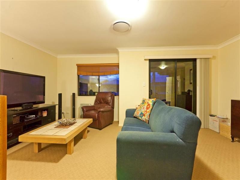 18 Seaspray Street, Thornlands QLD 4164