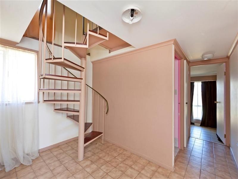 55 Bates Drive, Birkdale QLD 4159