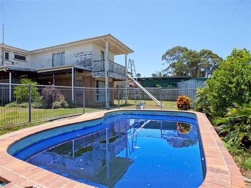 55 Bates Drive, Birkdale QLD 4159