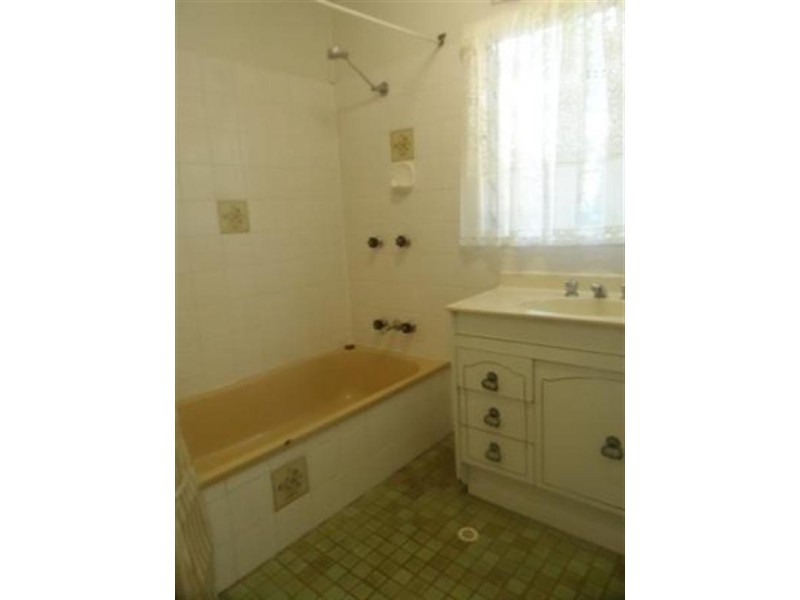 2 DAVID Street, Thorneside QLD 4158