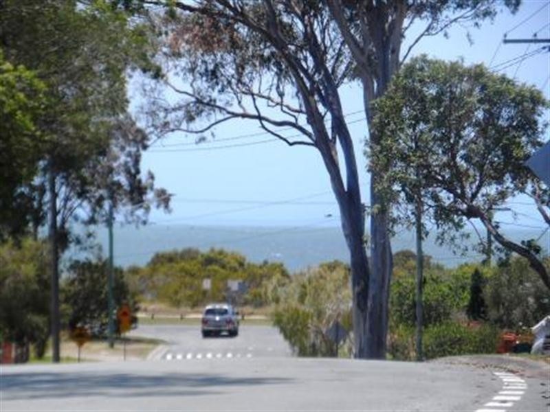 2 DAVID Street, Thorneside QLD 4158