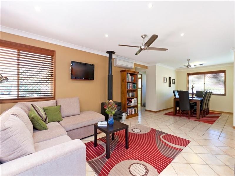 3 Day Court, Wellington Point QLD 4160