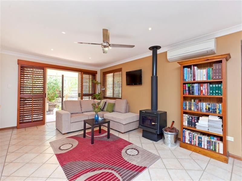 3 Day Court, Wellington Point QLD 4160