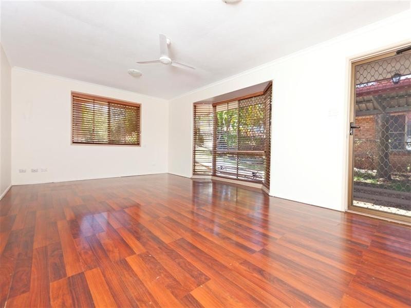 32 Sunshine Drive, Cleveland QLD 4163