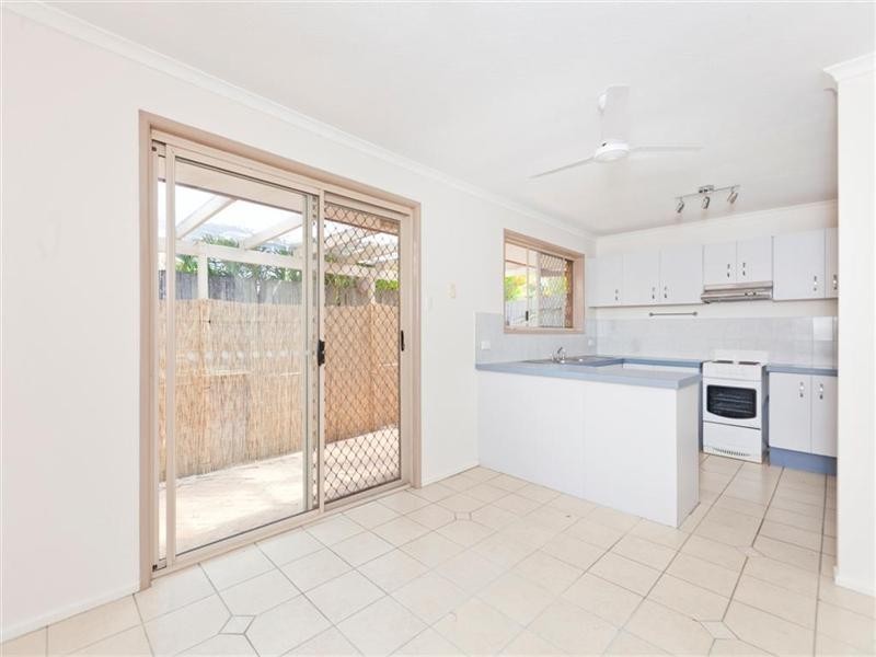 32 Sunshine Drive, Cleveland QLD 4163