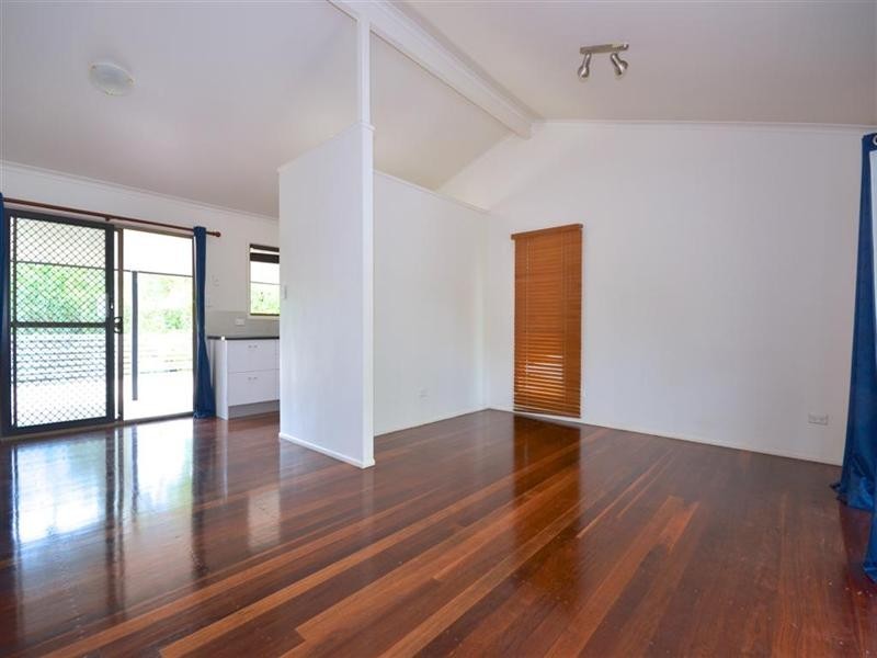 6 Banks Street, Capalaba QLD 4157