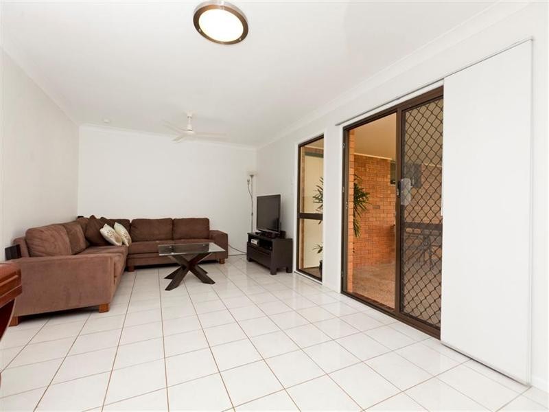 5 Estelle Street, Birkdale QLD 4159