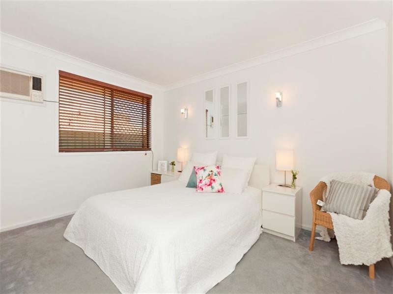 5 Estelle Street, Birkdale QLD 4159