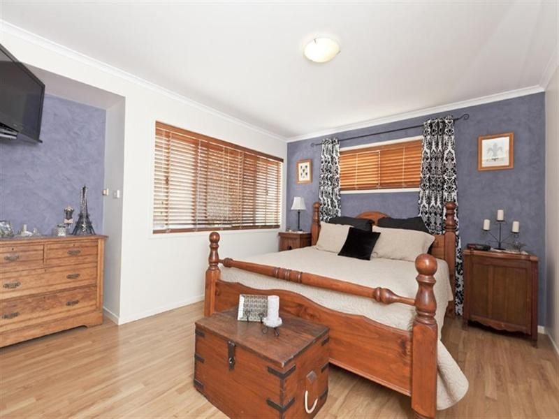 1 Marlin Street, Thorneside QLD 4158