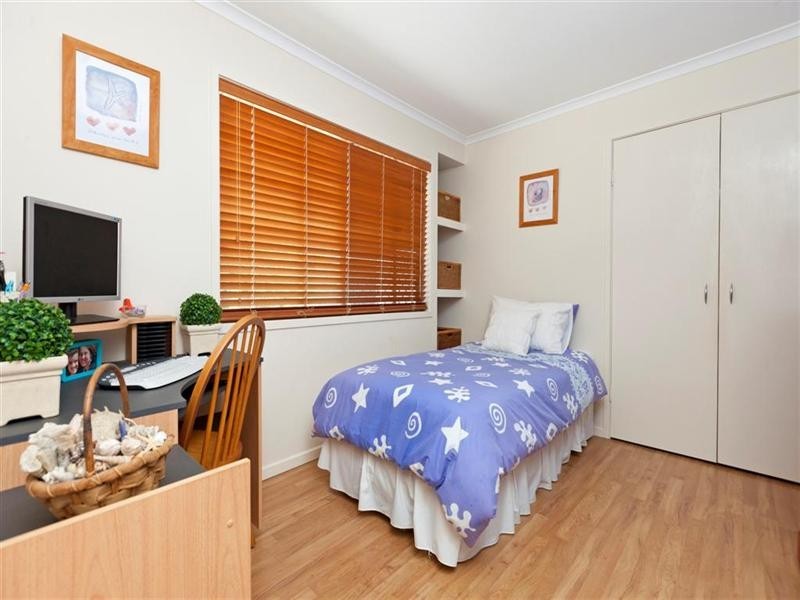 1 Marlin Street, Thorneside QLD 4158