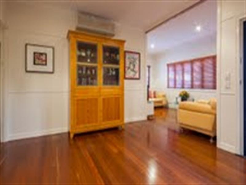 75 THORNESIDE Road, Thorneside QLD 4158