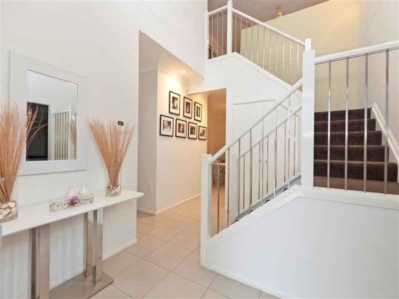 7 Elaine Place, Birkdale QLD 4159