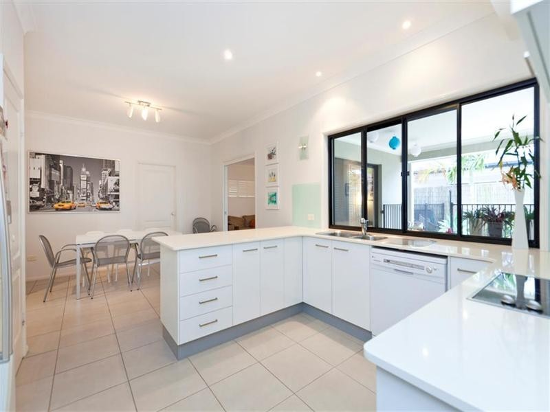 7 Elaine Place, Birkdale QLD 4159