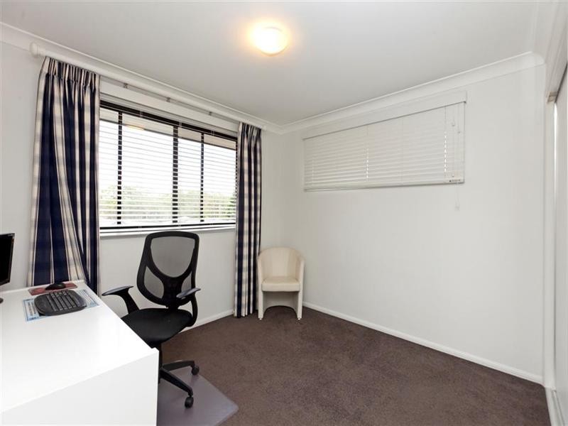 7 Elaine Place, Birkdale QLD 4159