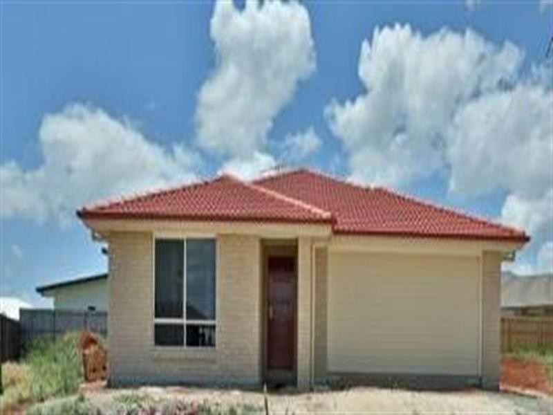 19 LOIS Place, Redland Bay QLD 4165