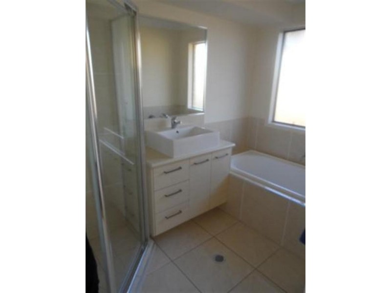 19 LOIS Place, Redland Bay QLD 4165