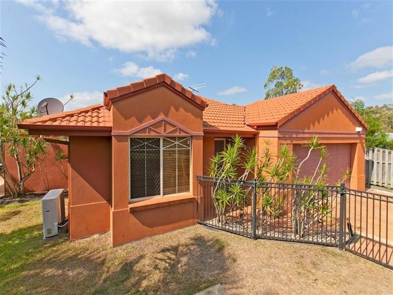 2 Matthews Way, Wakerley QLD 4154
