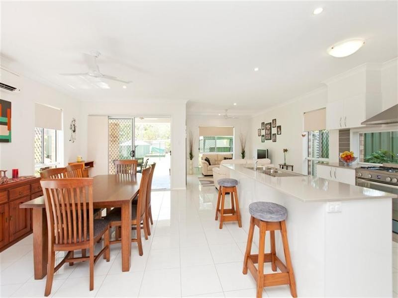 205 Mooroondu Road, Thorneside QLD 4158