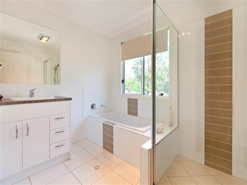 205 Mooroondu Road, Thorneside QLD 4158