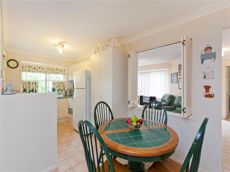 17 Cresthill Street, Birkdale QLD 4159