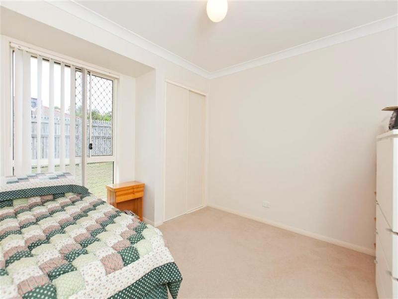 17 Cresthill Street, Birkdale QLD 4159