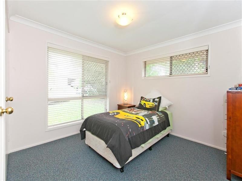 17 Weldon Street, Birkdale QLD 4159