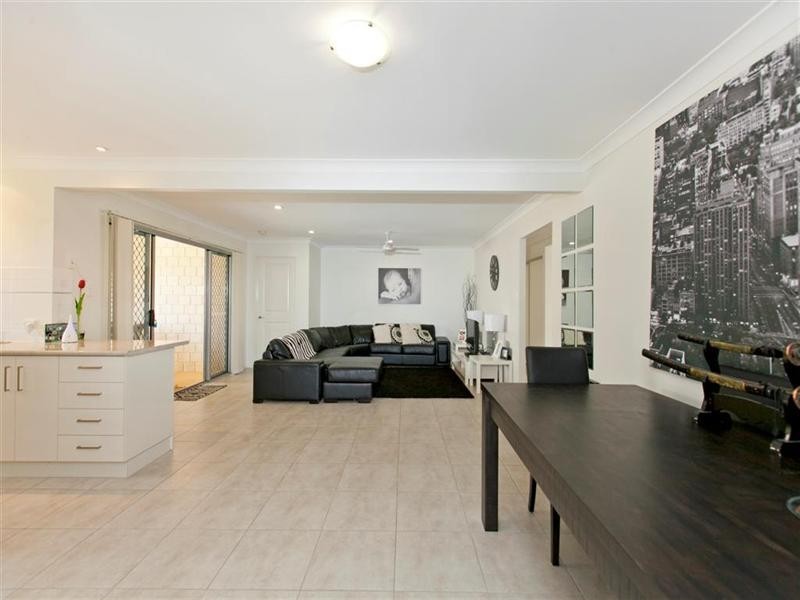 10 Liner Street, Wellington Point QLD 4160