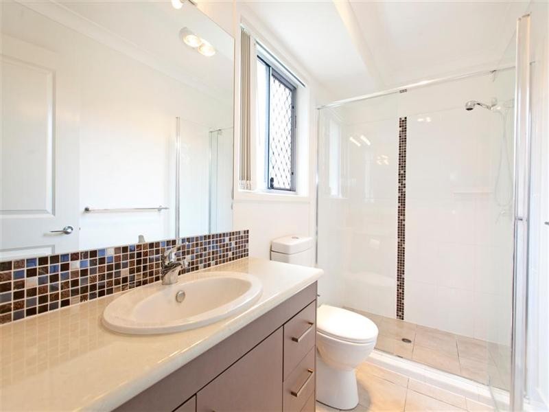 10 Liner Street, Wellington Point QLD 4160