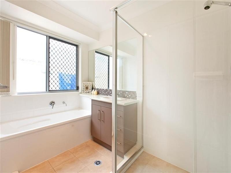 10 Liner Street, Wellington Point QLD 4160