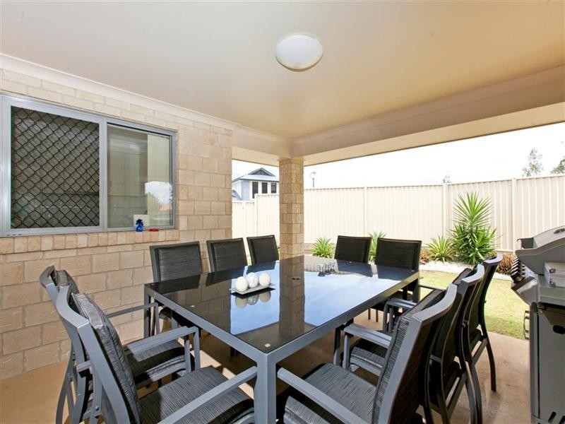 10 Liner Street, Wellington Point QLD 4160