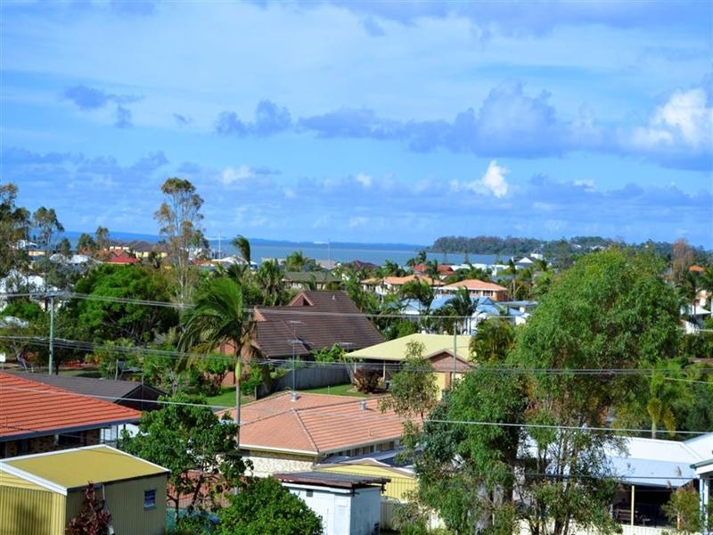 48 Bates Street, Birkdale QLD 4159