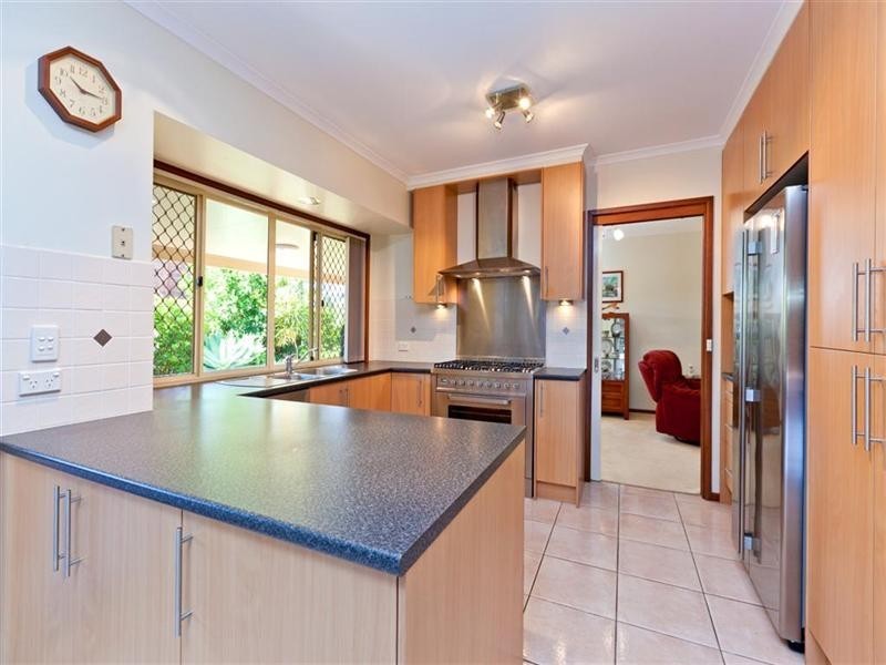 16 Ocean Street, Cleveland QLD 4163