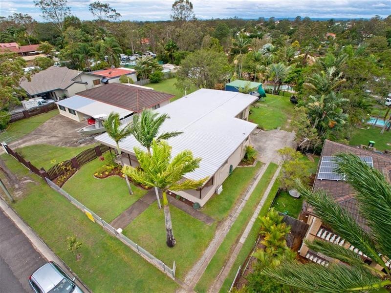 63 Barron Road, Birkdale QLD 4159