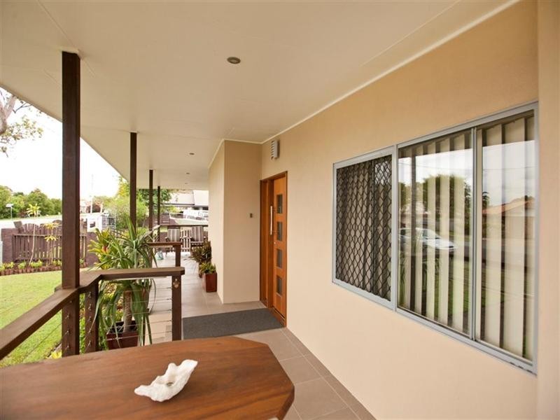 63 Barron Road, Birkdale QLD 4159