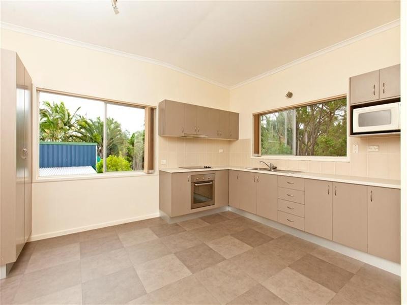 63 Barron Road, Birkdale QLD 4159