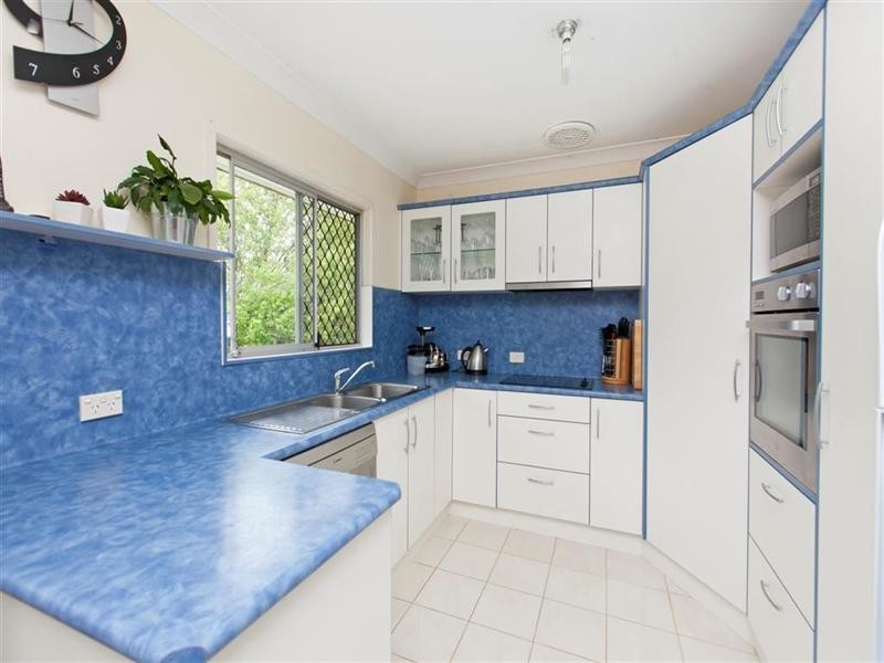 4 Cambridge Drive, Alexandra Hills QLD 4161