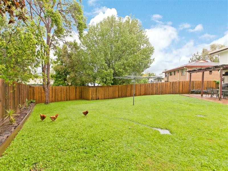 4 Cambridge Drive, Alexandra Hills QLD 4161