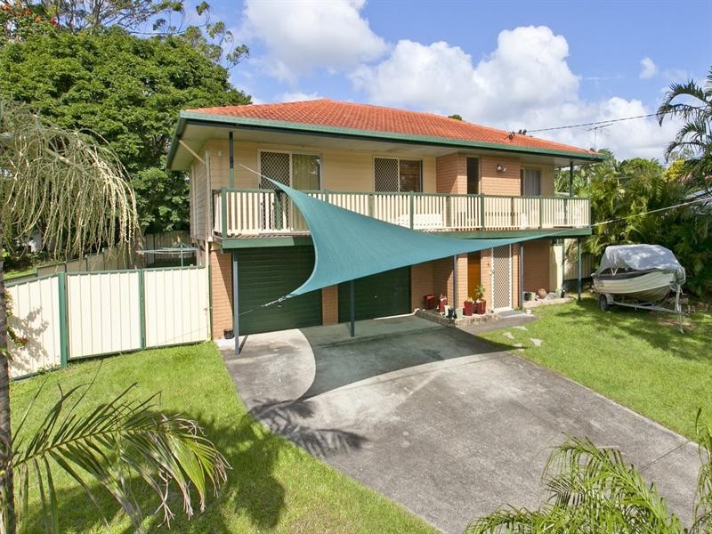 11 Currawong Drive, Birkdale QLD 4159