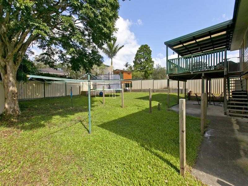 11 Currawong Drive, Birkdale QLD 4159