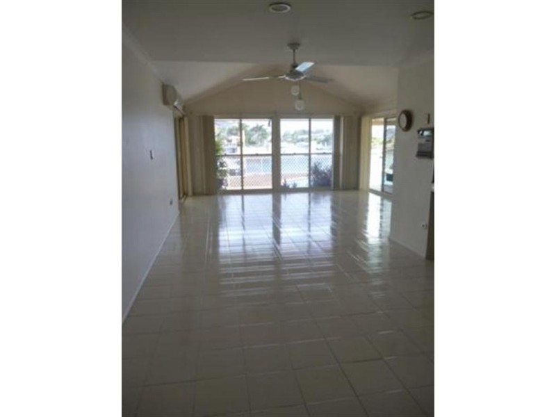 19 DORSAL Drive, Birkdale QLD 4159