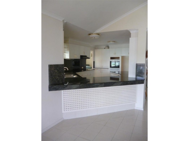 19 DORSAL Drive, Birkdale QLD 4159