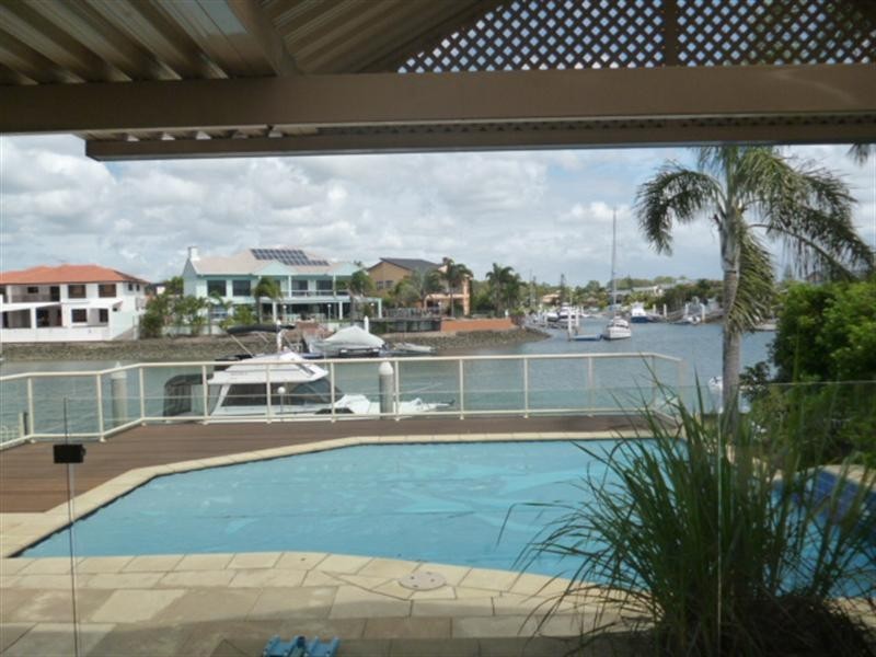 19 DORSAL Drive, Birkdale QLD 4159