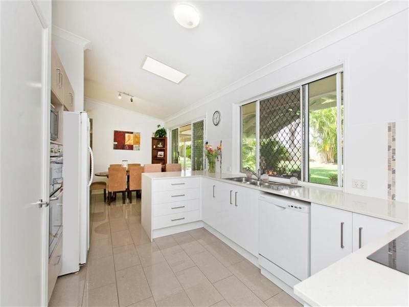 6 Mossip Court, Wellington Point QLD 4160