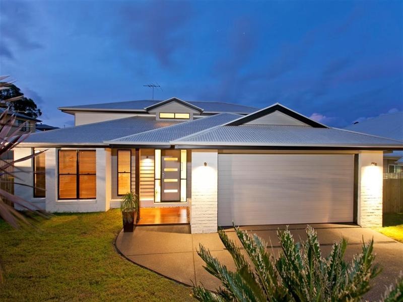 11 Riseborough Terrace, Cleveland QLD 4163