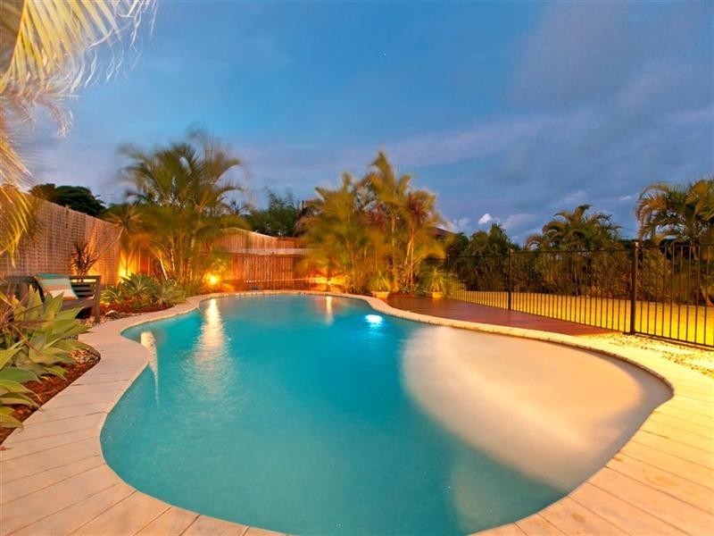 11 Riseborough Terrace, Cleveland QLD 4163