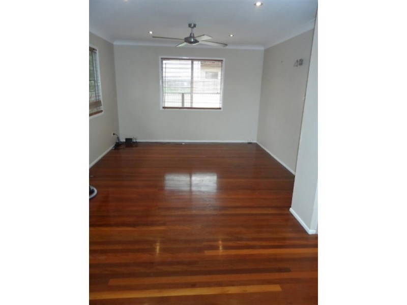 6 THORNE Road, Birkdale QLD 4159